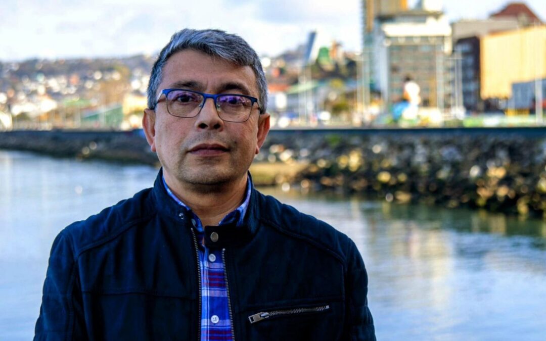 ENTREVISTA | Alejandro Santibáñez, presidente de la multisindical de trabajadores del salmón: «Los territorios se van a manifestar cada vez que se tomen decisiones sin su participación».